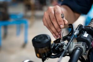 Controlli sulla moto prima di partire