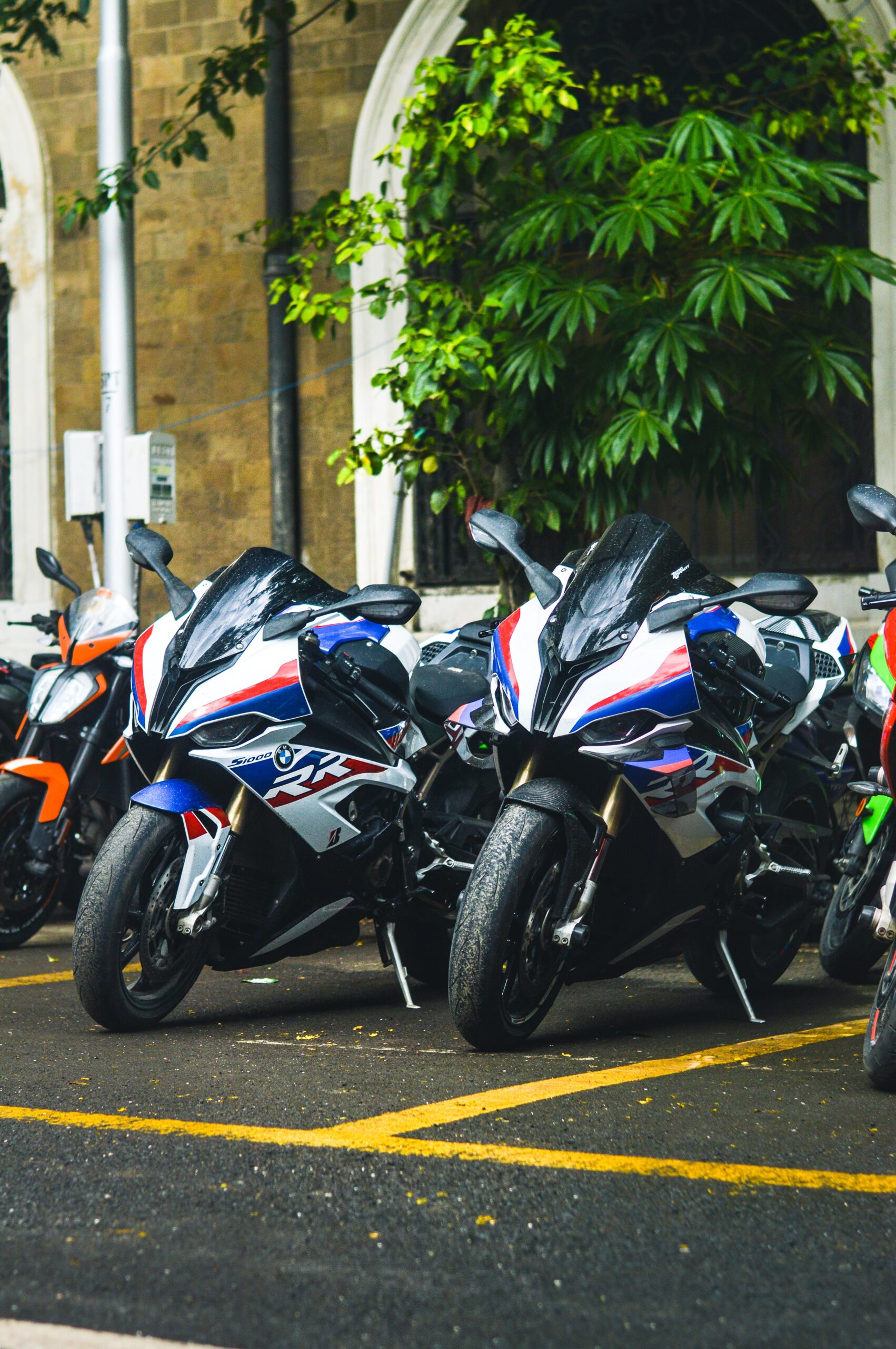 Viaggi in Moto: Preparazione e Sicurezza Prima di Partire