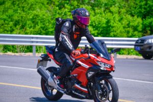 Viaggi in Moto: Preparazione e Sicurezza Prima di Partire