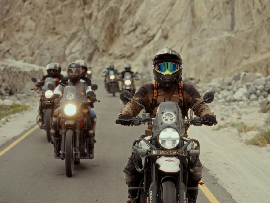 Come Viaggiare in Moto Risparmiando: Affidati a un Tour Operator Qualificato 